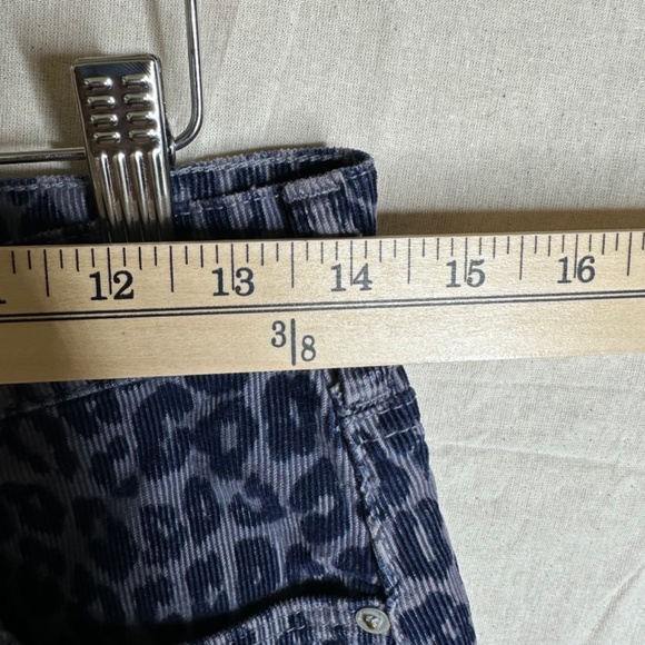 Anthropologie Pilcro Corduroy Bermuda Blue Leopard Print Long Shorts Size 27 - Picture 7 of 9